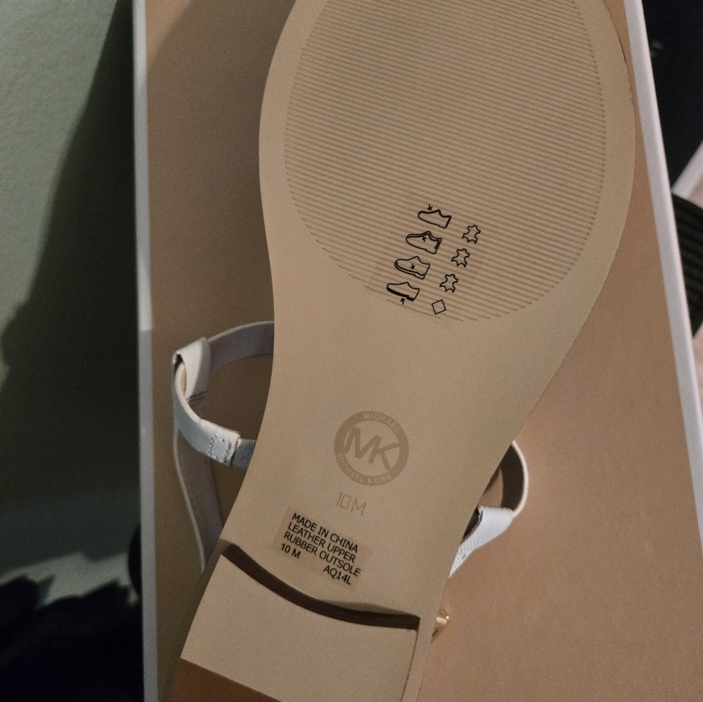 Michael Kors Gold and White Sandals - Picture 4 of 4